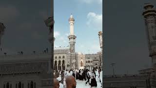 Guests of Allah coming in Masjid Al Haram #ytshort #makkah #2023 #masjidharam #saudiarabia