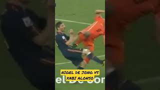 NIGEL DE JONG KICK !!!