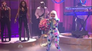 Nicki Minaj Moment for life live