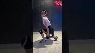 Meri Jaan hot dance Shivangi Joshi dance wow Morni Baga