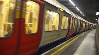 Circle Line Train via Tower Hill, Train, Platform 2, Eastbound, Circle Line, Westminster Underground