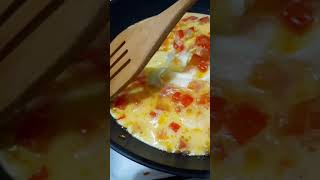 Fluffy Scrambled Egg | Easy Scrambled Egg Recipe | Scrambled Egg w/ Tomato and Onion #Shorts