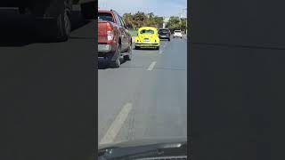 Fusca Amarelo 1978 1600 acelerando na avenida!!!