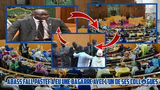 Assemblée nationale : Bagarre entre Abass Fall et l'un de ses collègues.  Xééx ........