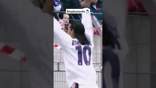 Ronaldinho joga muito! #futebolbrasileiro #ronaldinho #psg #brasileirão #ronaldinhogoals #shorts