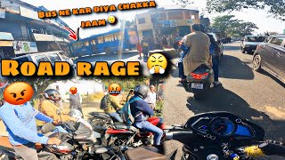 Aaj Road Rage Ho gayi 😡 || Bus Kharaab Hone pur huya chakka jaam 😳|| Aadi Motovlogs