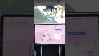 Impressive navigation by Tesla's FSD beta #shorts