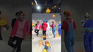 Halloween 🎃 D12 : THE BOYZ(더보이즈) ‘MAVERICK’ DANCE PRACTICE (Halloween ver.) #tbz #kpop #halloween