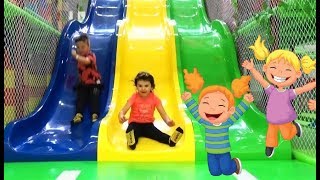 FUN IN A COLORFUL INDOOR PLAYGROUND | Kids playing!😄