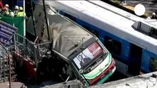 Collision between bus and two trains in Argentina