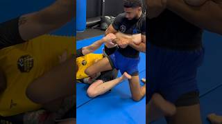 Nogi heel hook finish