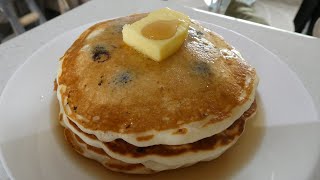 How to make the best FLUFFY Blueberry Buttermilk Pancakes!