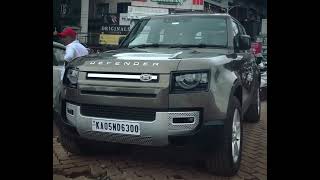 LAND ROVER D E F E N D E R