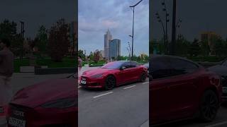 O‘zbekistonda yagona Ushbu rangdagi TESLA