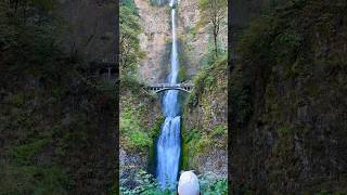 Would you walk across the bridge? #multnomahfalls #columbiarivergorge #oregon #pnw #waterfalls #art