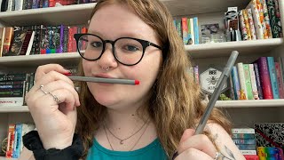 ASMR pen chewing + noms 🖊️