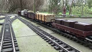 Gartenbahnfahrt   BR 95 und einem Personenzug und der BR 112 mit einem Güterzug