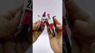 Honda CRF 250R & Honda CR 250R - 1:18 scale Die-cast Motocross Motorcycles