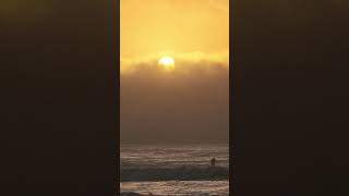 is the sun walking?🌤️🌞 #beach #beachvibes #sunrise #gold #dierksbentley