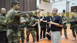 KRAV MAGA, DIFESA PISTOLA