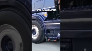 V8 sendo V8!