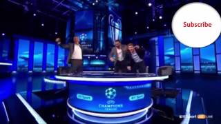 Reaction of Steven Gerrard, Rio Ferdinand, Michael Owen after the goal of Sergi Roberto 8/3/2017