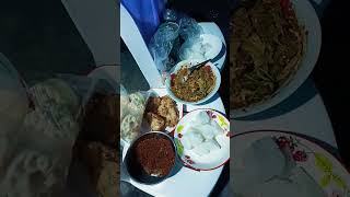 menu makan malam lontong pecel bikinan tetangga gaes