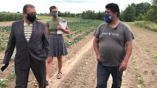 Caminata por el rancho con Rodrigo Cala, dueño de Cala Farm