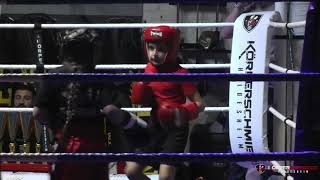 Körperschmiede Hildesheim (KSHI), Hausgala #  3, erster Kampf (Kickboxen), Mädchen vs. Junge (Kids)