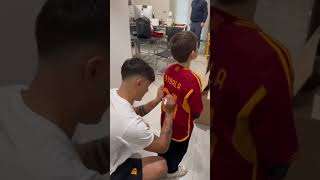 Paolo Dybala's affection with a little Boy  when asking for an autograph #asroma #dybala