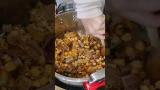 لحناك ديال البكري 🐂🐄 بالحمص معلكين بحال الهركمة 😍🤤🇲🇦 Joue de bœuf aux pois-chiche #short