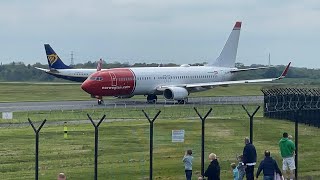 Norwegian 737 at Manchester Airport