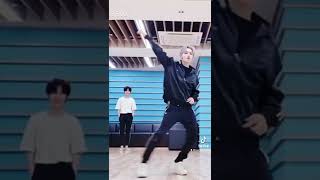 Run or Ride? #straykids #skz #스트레이키즈 #felix #bts #runbts #tiktok