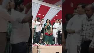 Khodal Khodal Karta Jivado Jato Rese Kajal Maheriya New Gujarati Live Program Song