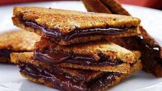 High-Protein Bodybuilding Chocolate Peanut Butter Sandwich