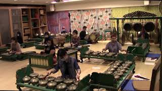 Rinengga Sih Tentrem: Ladrang Sigramangsah, laras sléndro pathet manyura (Javanese Gamelan)