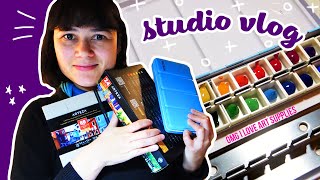 STUDIO VLOG 12 ✨ trying out Arteza art supplies & putting up the Christmas tree