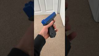 Loading up the Glock 17