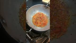 ढ़ाबा जैसी पंजाबी सरसों का साग और मक्के की रोटी | Sarson ka Saag & Makke ki roti recipe#shorts #viral