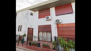 Venta de duplex de cuatro ambientes con patio en el Barrio Cartero Bruno Ramirez, Hurlingham, PBA.