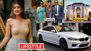 Niti Shah Biography 2023, Boyfriend, Income, Family, Lifestyle, House, Car, Award, Video & Net Worth