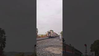 Amtrak Knocks Down The Signal From Green To Red! Empire Service Line!