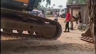 #Volvo 210 #excavator टोलर पर #loading #full new #video पुरा #video जरूर देखें Shiva Dozer mechanic,