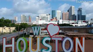 The Famous 'We Love Houston' Sign and the Houston Skyline & Location