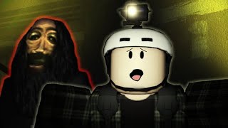 Exploring an Abandoned Mall...in Roblox (Gone Wrong) 😨