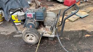 Simpson Pressure Washer with Nozzle