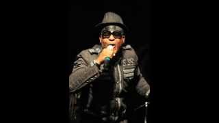 Sir Shina Peters: Medley (Omo mbo/ Omo Lere Aiye/ Ha Edbe Mi Wo Asia)