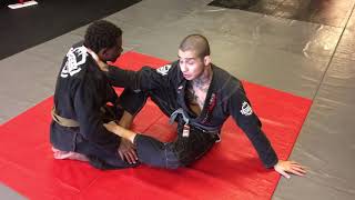 Loop choke from butterfly guard: Moncaio Brothers jiujitsu