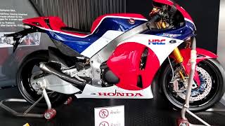 Amazing Honda RC213V S Superbike