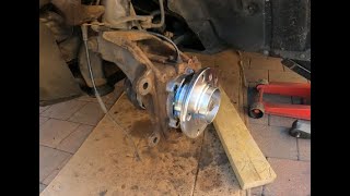 CHANGING A MINI WHEEL BEARING